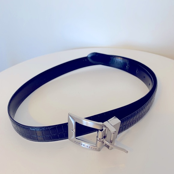 Perry Ellis Accessories - Perry Ellis woman’s belt